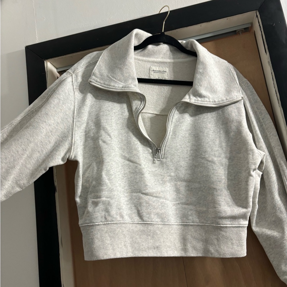 Abercrombie & Fitch Light Gray Quarter-Zip Sweatshirt